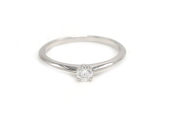 Picture of Ring R-65984-WG